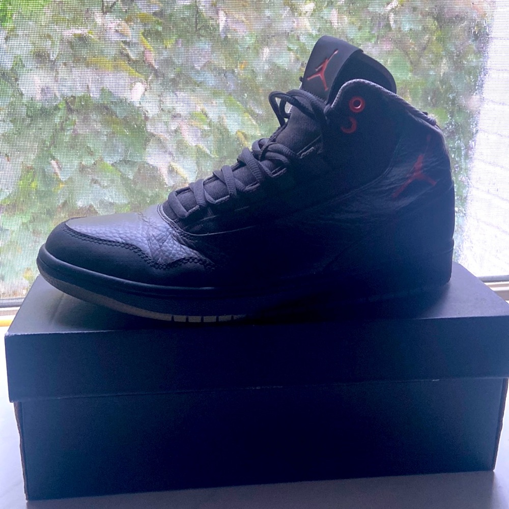 Jordan Executive BRED